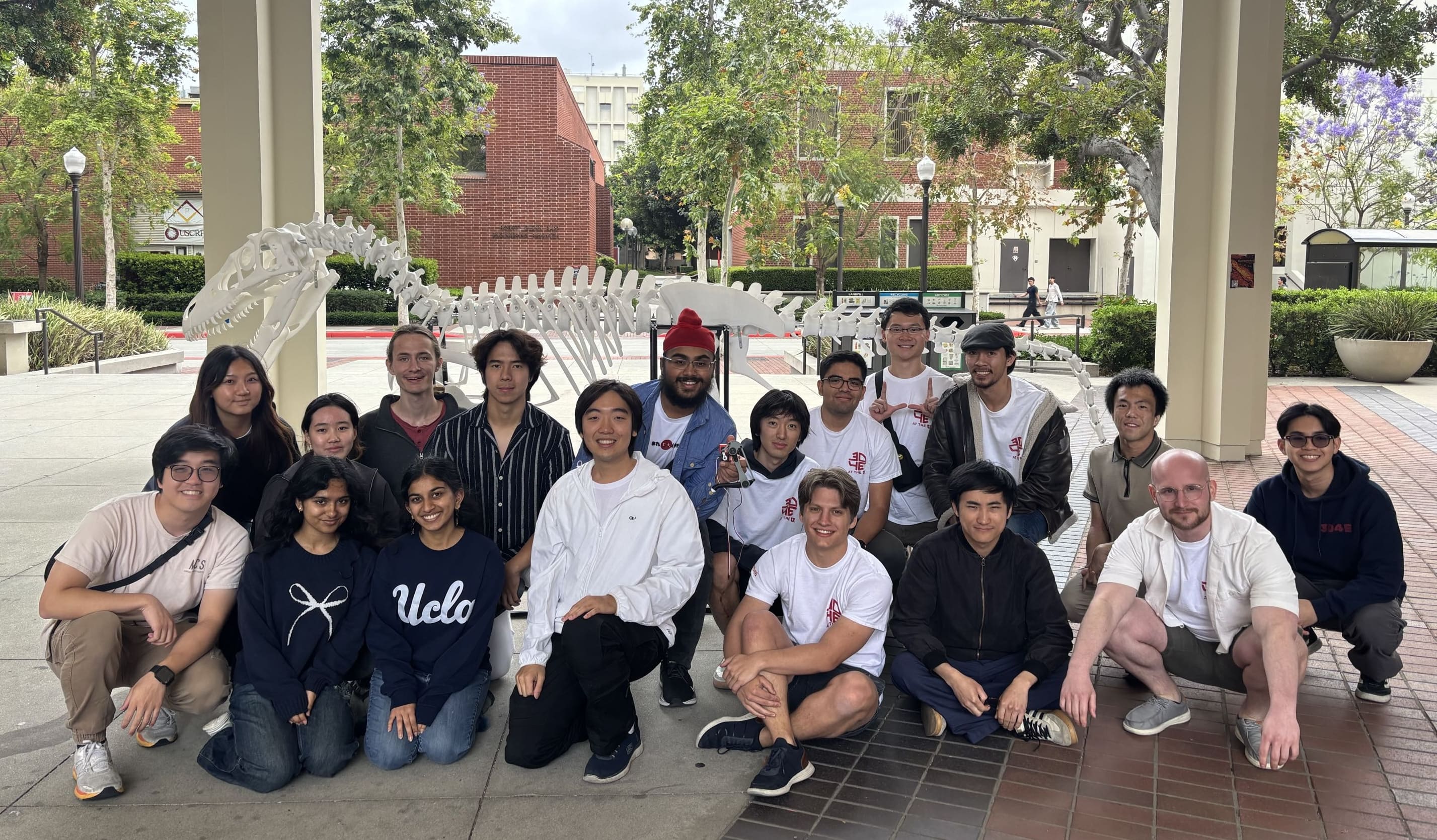 3D4E members at showcase